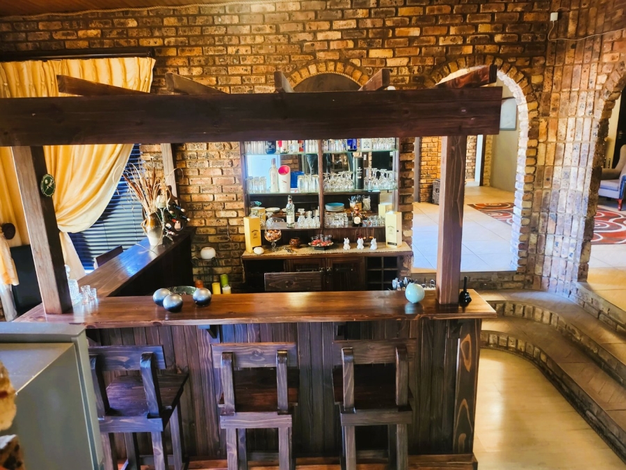 9 Bedroom Property for Sale in Schoemansville North West